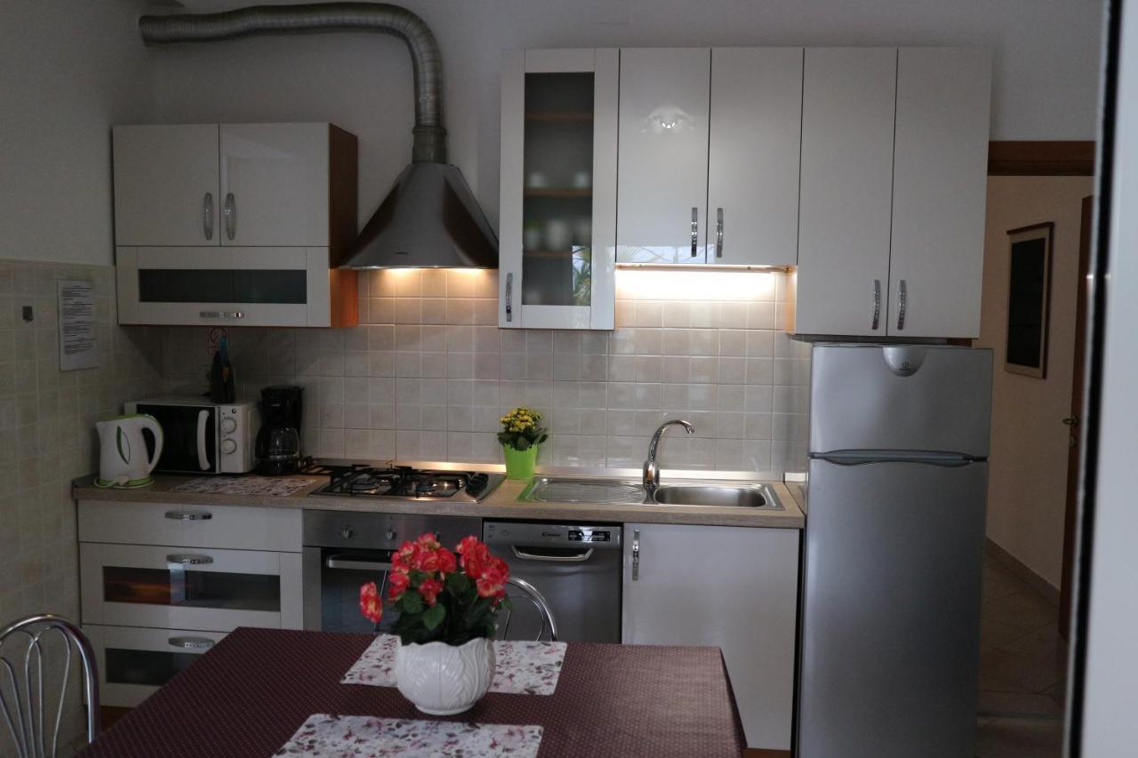 Apartma Komel Ii *