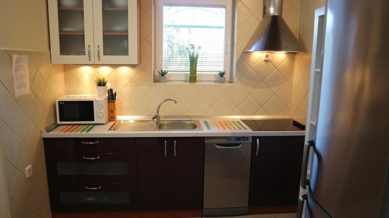 Apartment Komel Ii