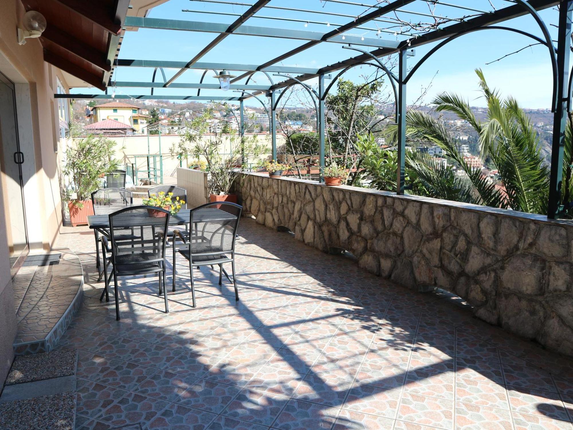 Komel Ii Apartment Opatija